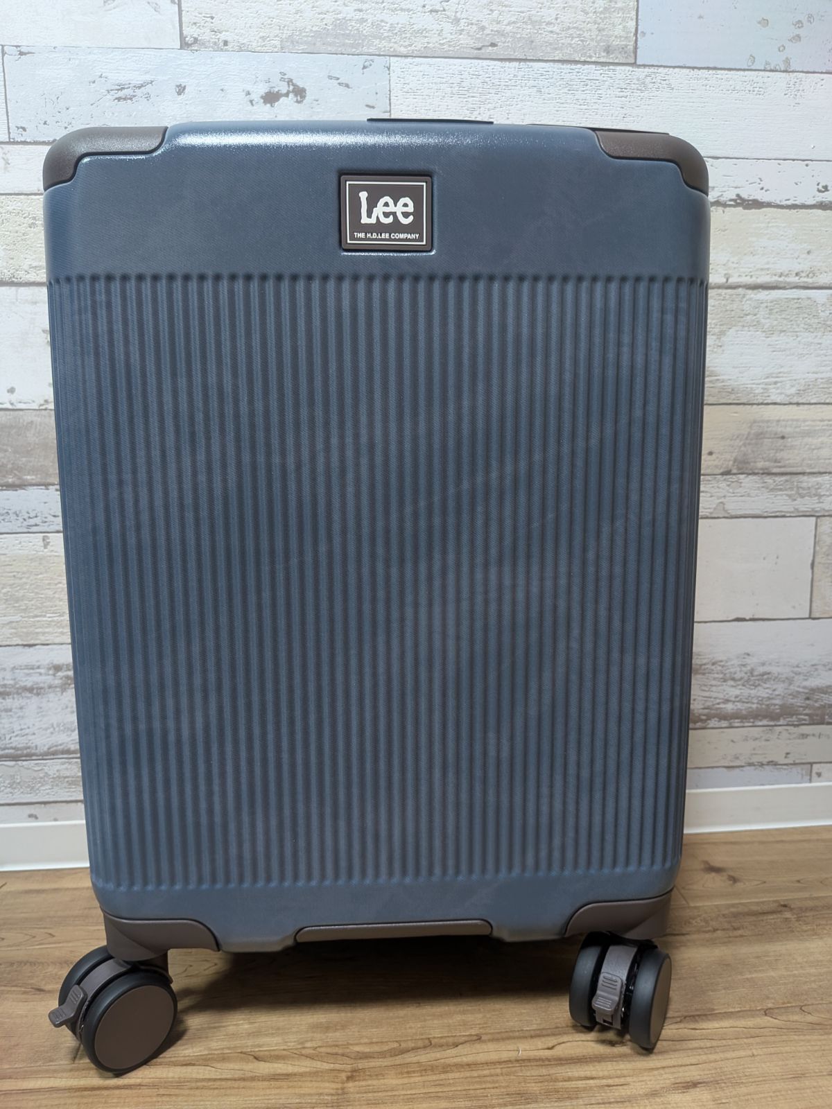 Lee スーツケース 44L 54cm 3.1kg キャリーバッグ 機内持ち込み 320-9070 ギャラクシー Galaxy IV リー TSAロック搭載 エキスパンダブル ストッパー付き デニム調 ホワイトネイビー