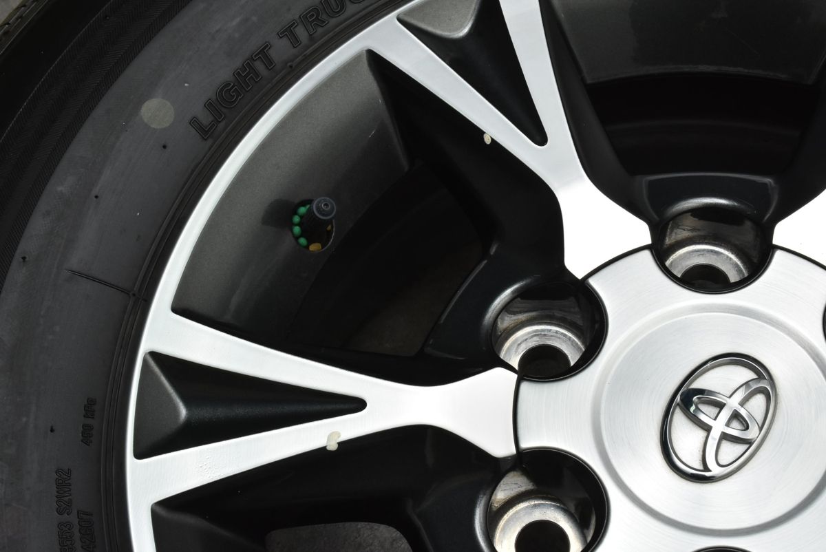 195|80R15 LT