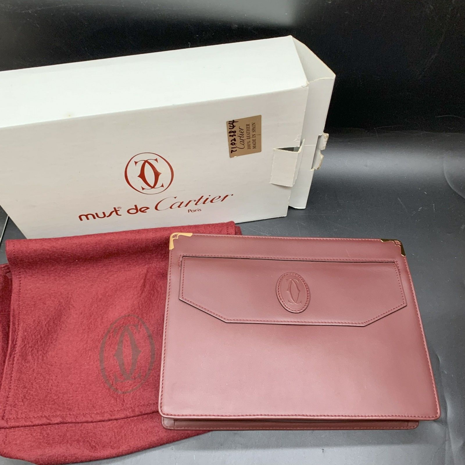 Z297Cartier マスト ドゥ カルティエ クラッチバッグ バッグ ボルドー 