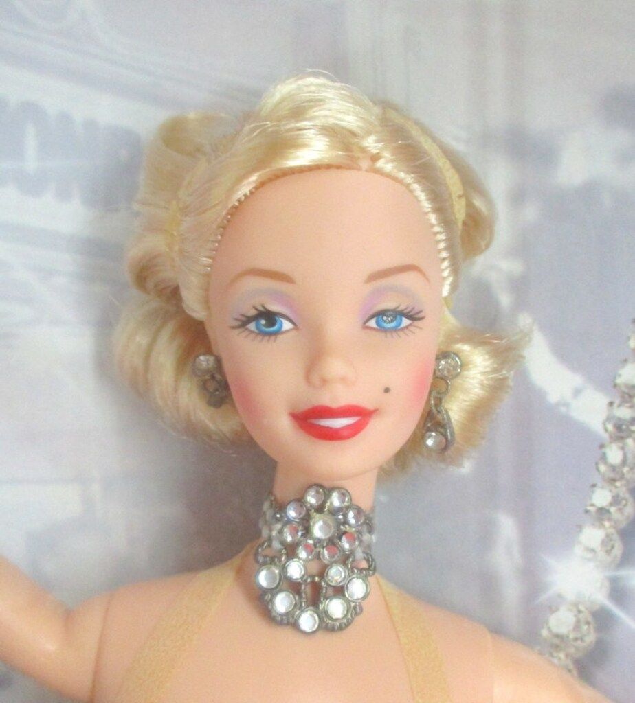 マリリン・モンローバービー「紳士は金髪がお好き」レッドドレス 未