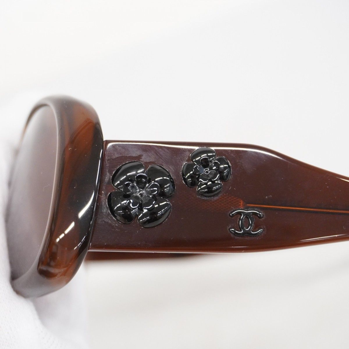 ブラック シルバー金具