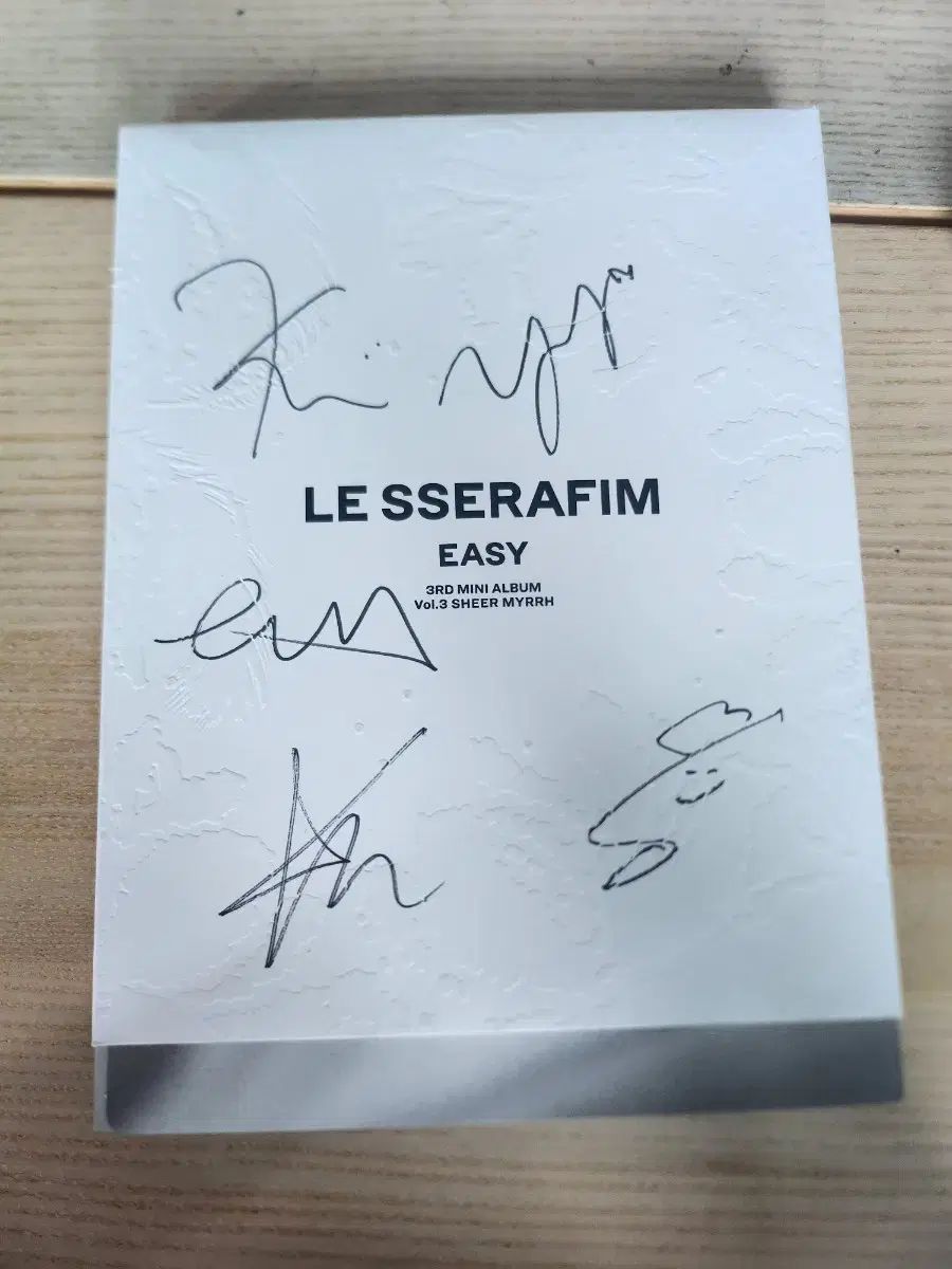 LE SSERAFIM EASY MINI ALBUM サイン入り
