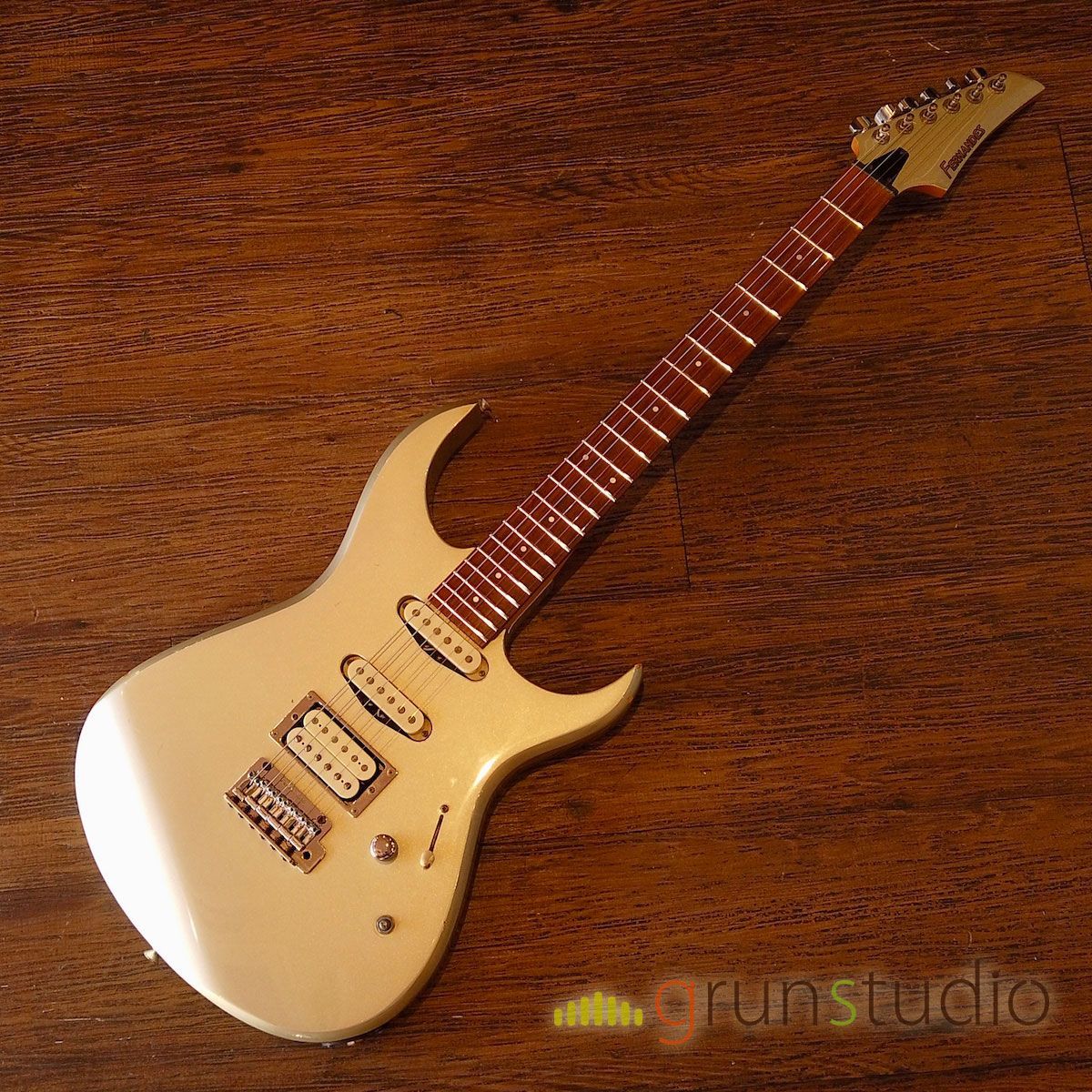 エレキギター　Fernandes BURNY by FERNANDES バーニー フェルナンデス LSD-80N STP