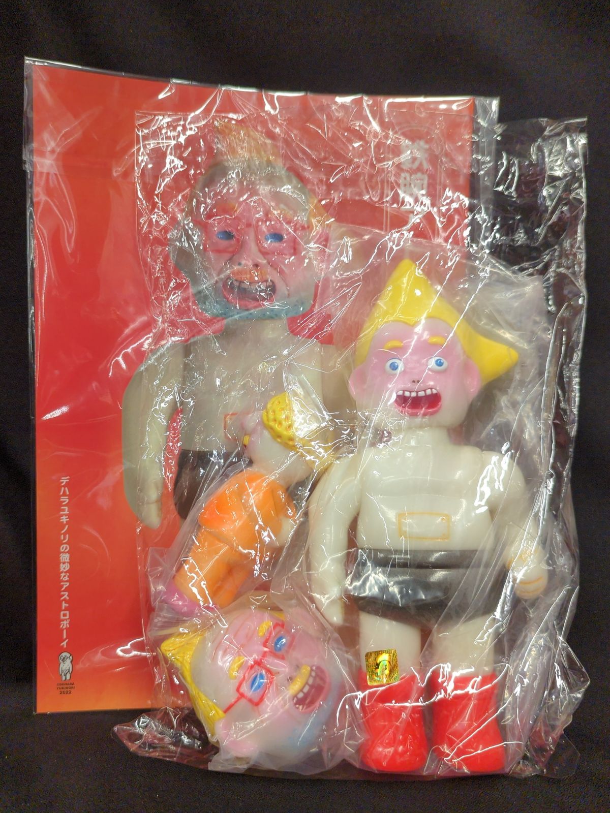 手塚プロダクション×デハラユキノリ×万事屋のコラボアートフィギュア