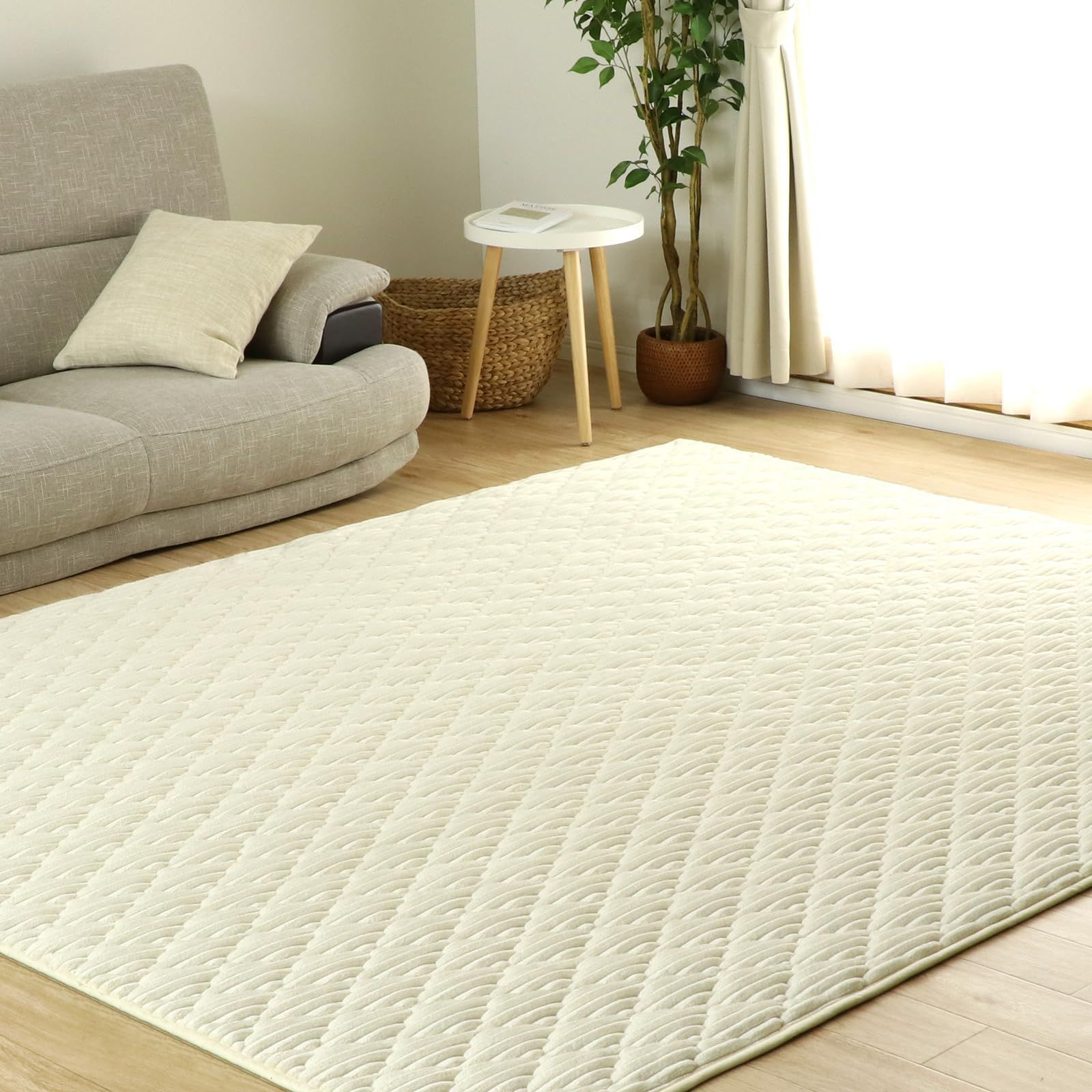 人気 Freely カーペット ラグ 厚手 ラグマット 厚25mm 絨毯 2畳 カーペット140×200cm 滑り止め付き 防音 洗える 清掃が簡単 手触りが柔らかいの特徴がある 防ダニ 抗菌 防臭 ホットカーペット対応 リビングルーム 寝室に使用