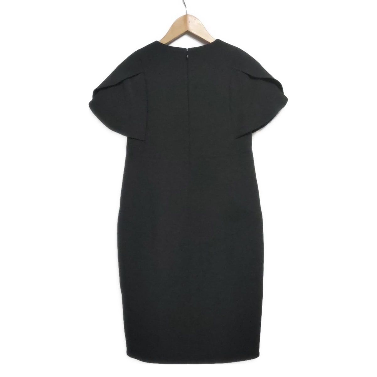 YOKO CHAN ヨーコ チャン ワンピース サイズ38 M レディース - 黒 半袖 ひざ丈 パール