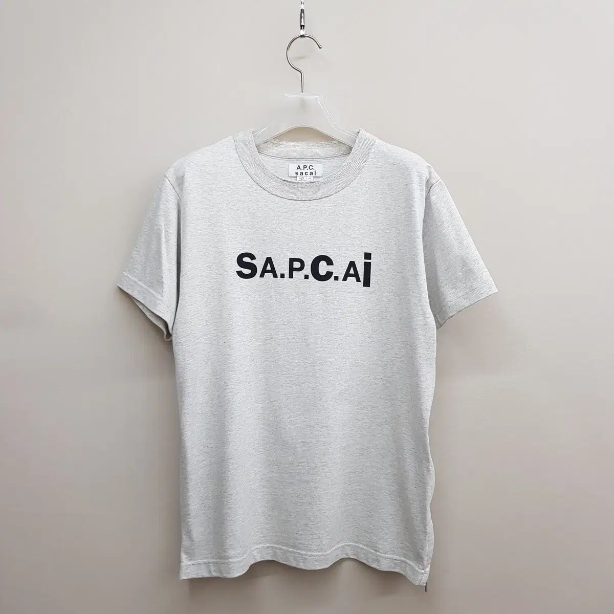 SA.P.C.Ai. APC × sacai コラボ Tシャツ サイドジップ（sacai