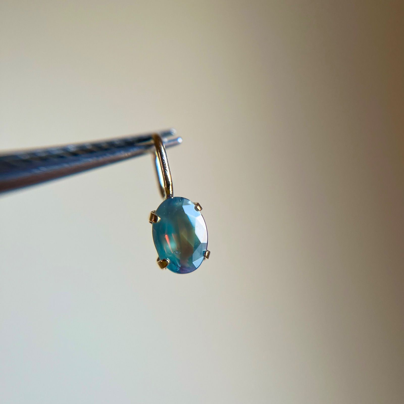 K18 天然石アレキサンドライトoval希少 レア ペンダントトップ