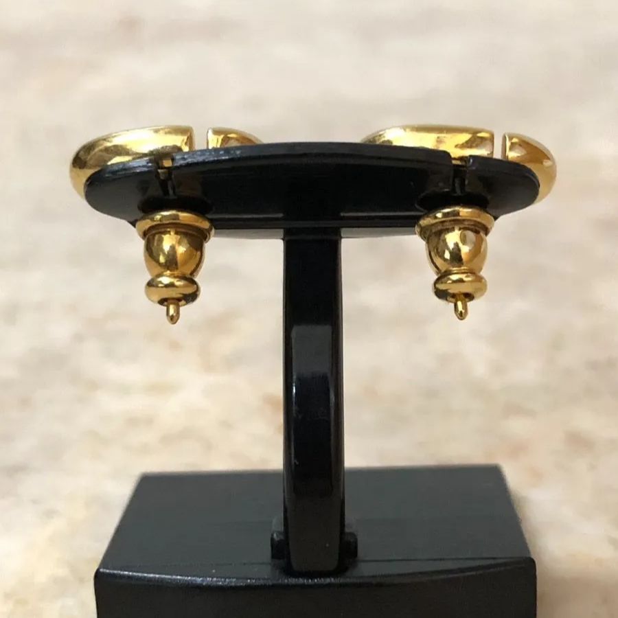 Dior ディオール CDロゴ ピアス 両耳用 - メルカリ