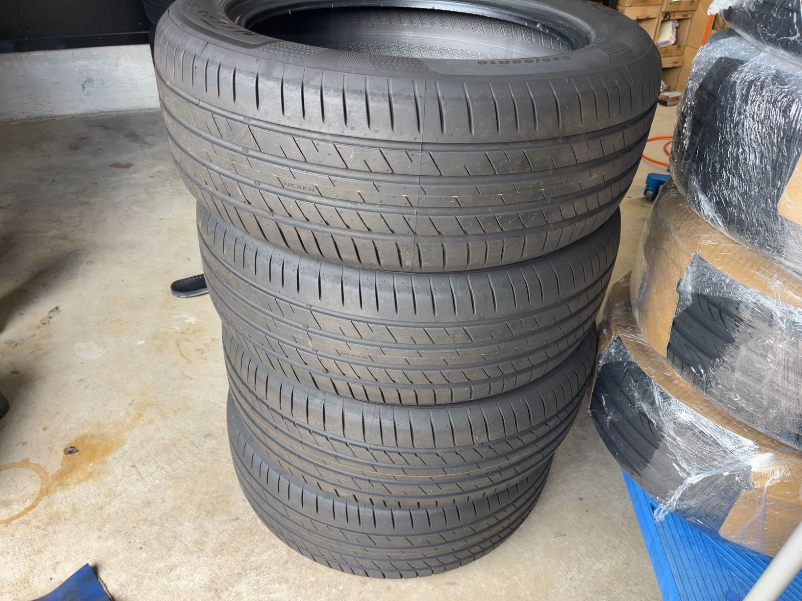 NEXEN NFERA SPORT BMW承認 新車外し 225 55 18 製 4本