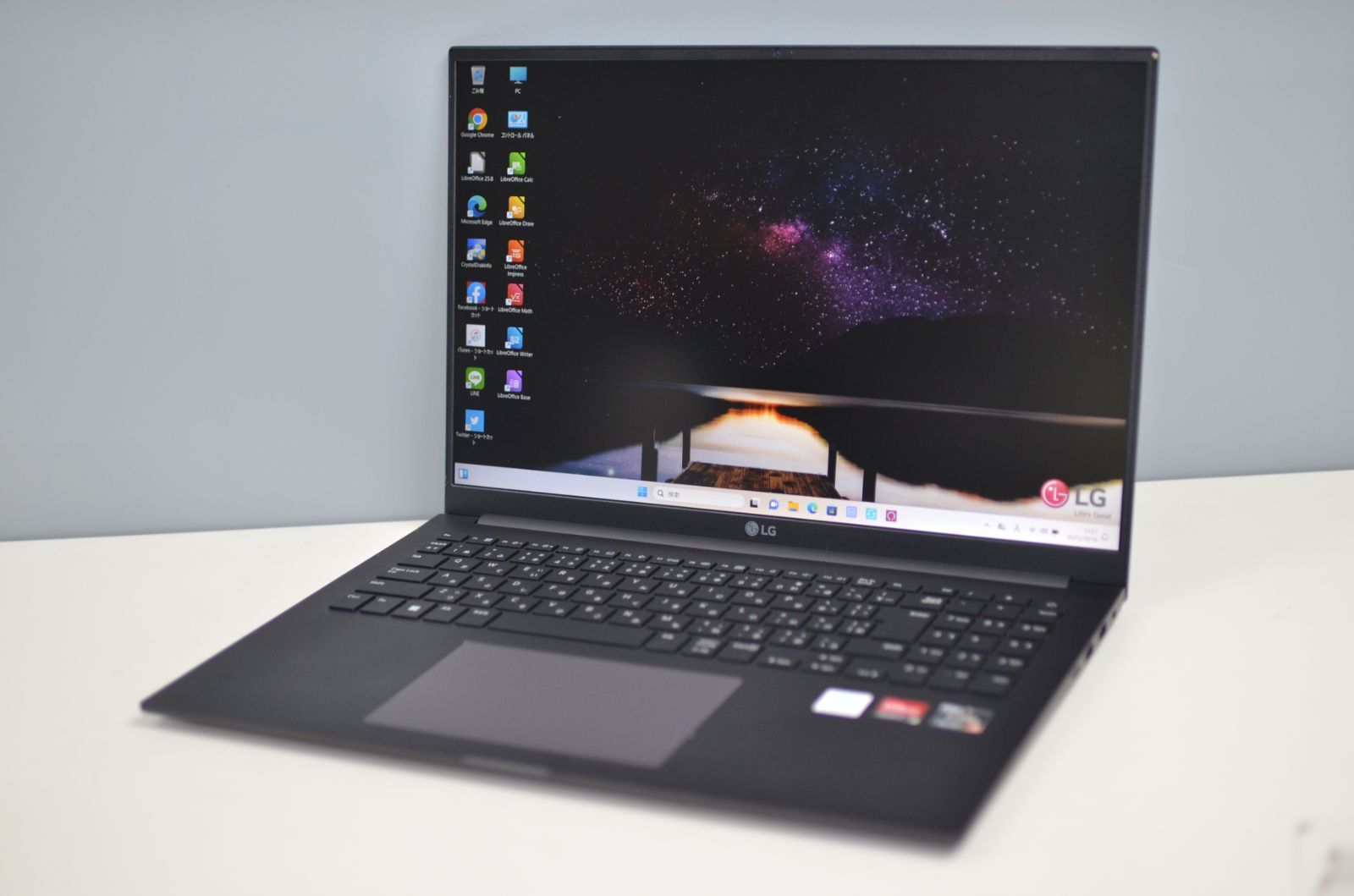 中古良品ノートパソコン LG 16U70Q Windows11+office 爆速SSD512GB AMD 