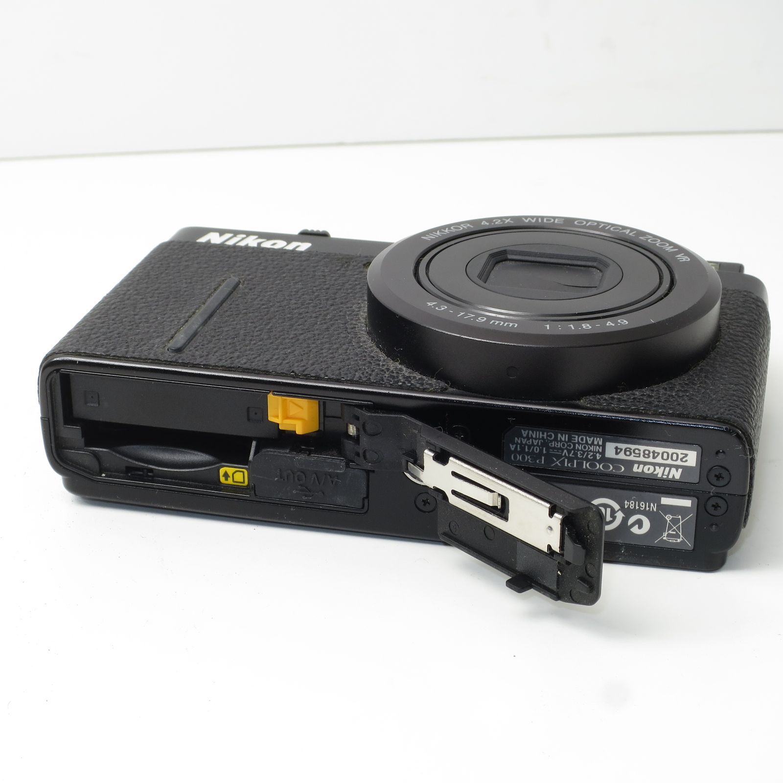 NikonデジタルカメラCOOLPIX P300 ブラックP300 1220万画素 裏面照射