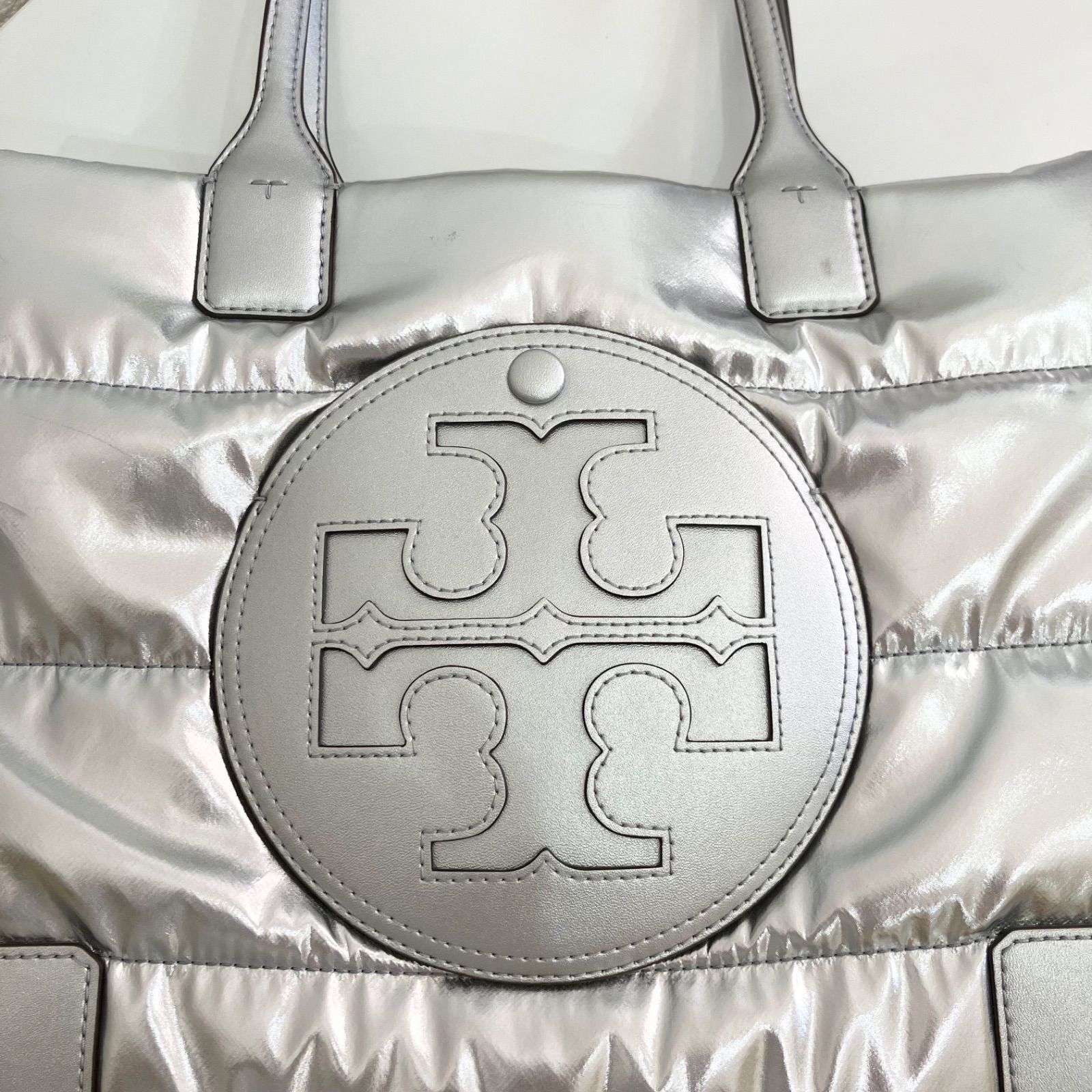 TORY BURCH トリーバーチ エラ メタリック パファー トートバッグ 