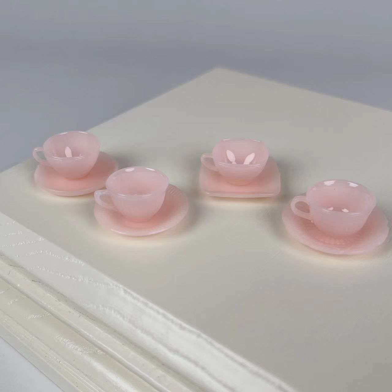 ミニチュア 1/6スケール ミルクグラス風orアンティーク風 ティー