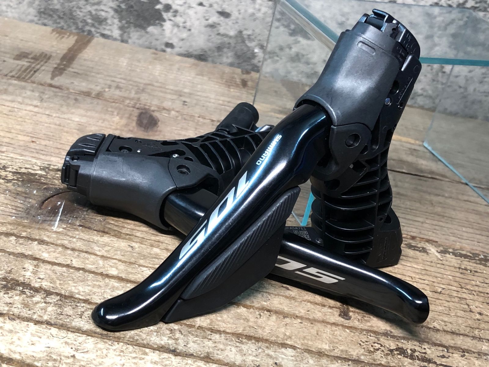 JM743 シマノ SHIMANO 105 ST-R7170 STIレバー 2x12s Di2 電動 油圧 固定バンド ブラケットカバー