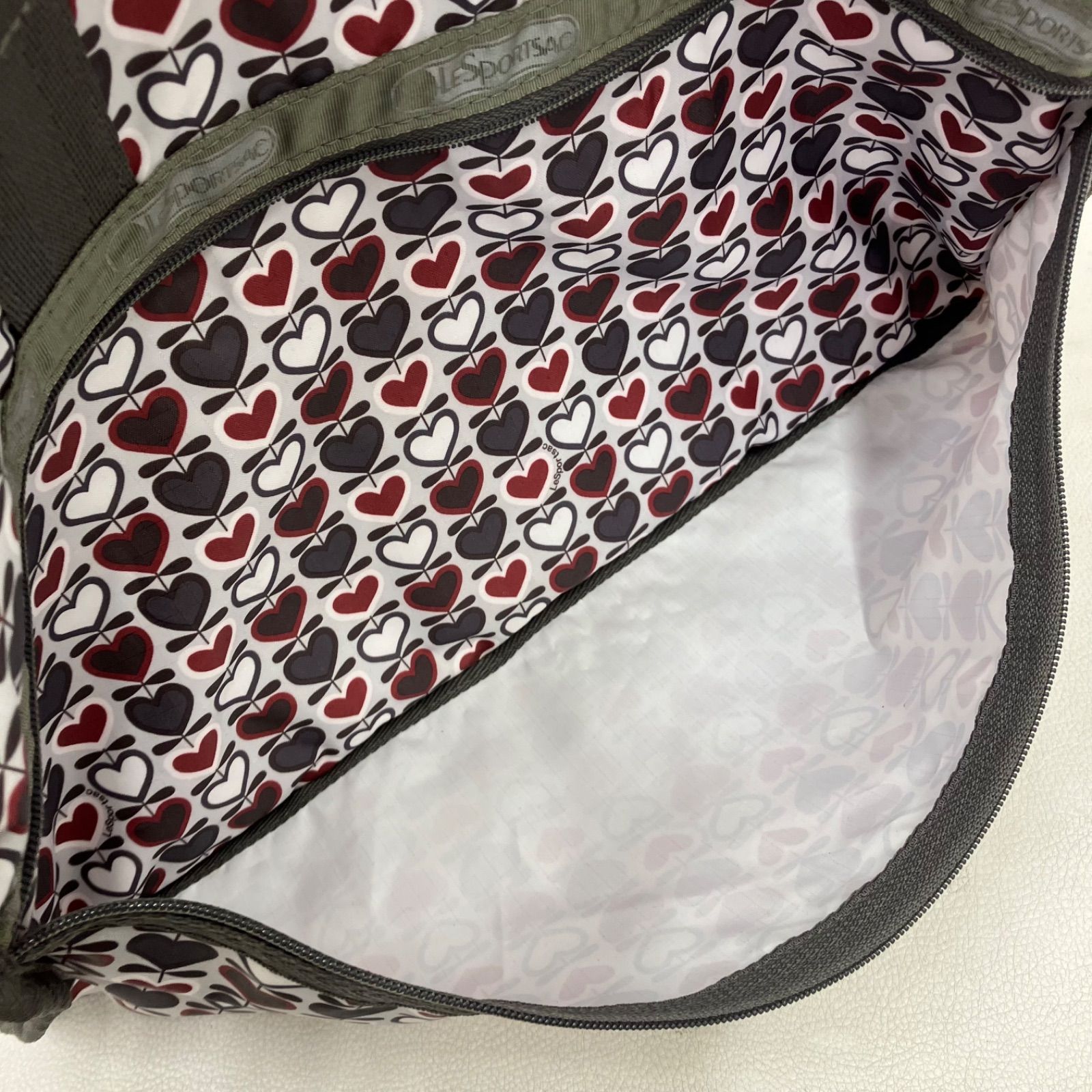 美品 LeSportsac ボストンバッグ ショルダーバッグ ハート柄 LeSportsacのフリマアイテム一覧