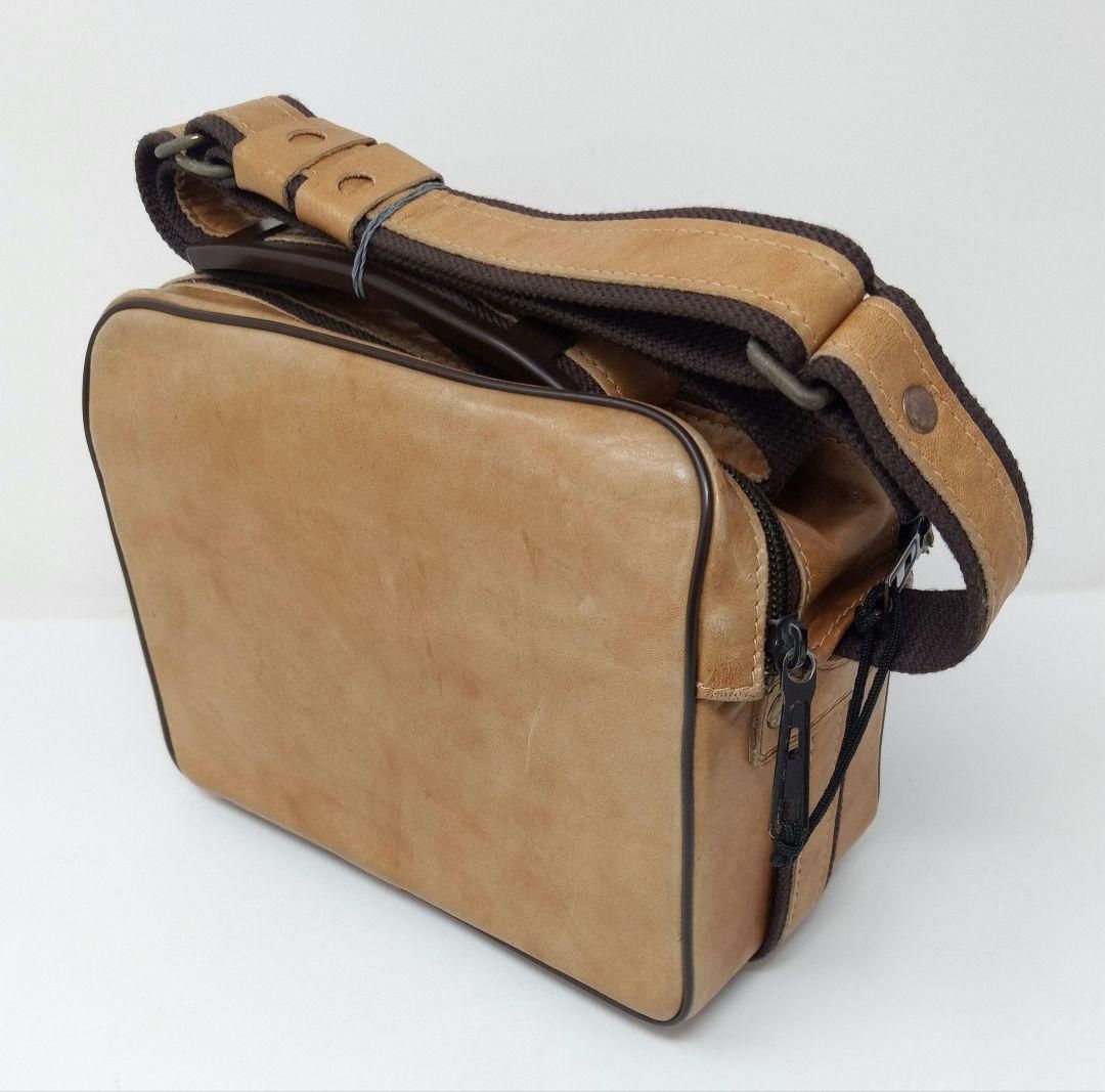 ● Leica レザー カメラバッグ ブラウン ライカ向けの特別デザインなど、ONAカメラバッグ3製品 - デジカメ Watch