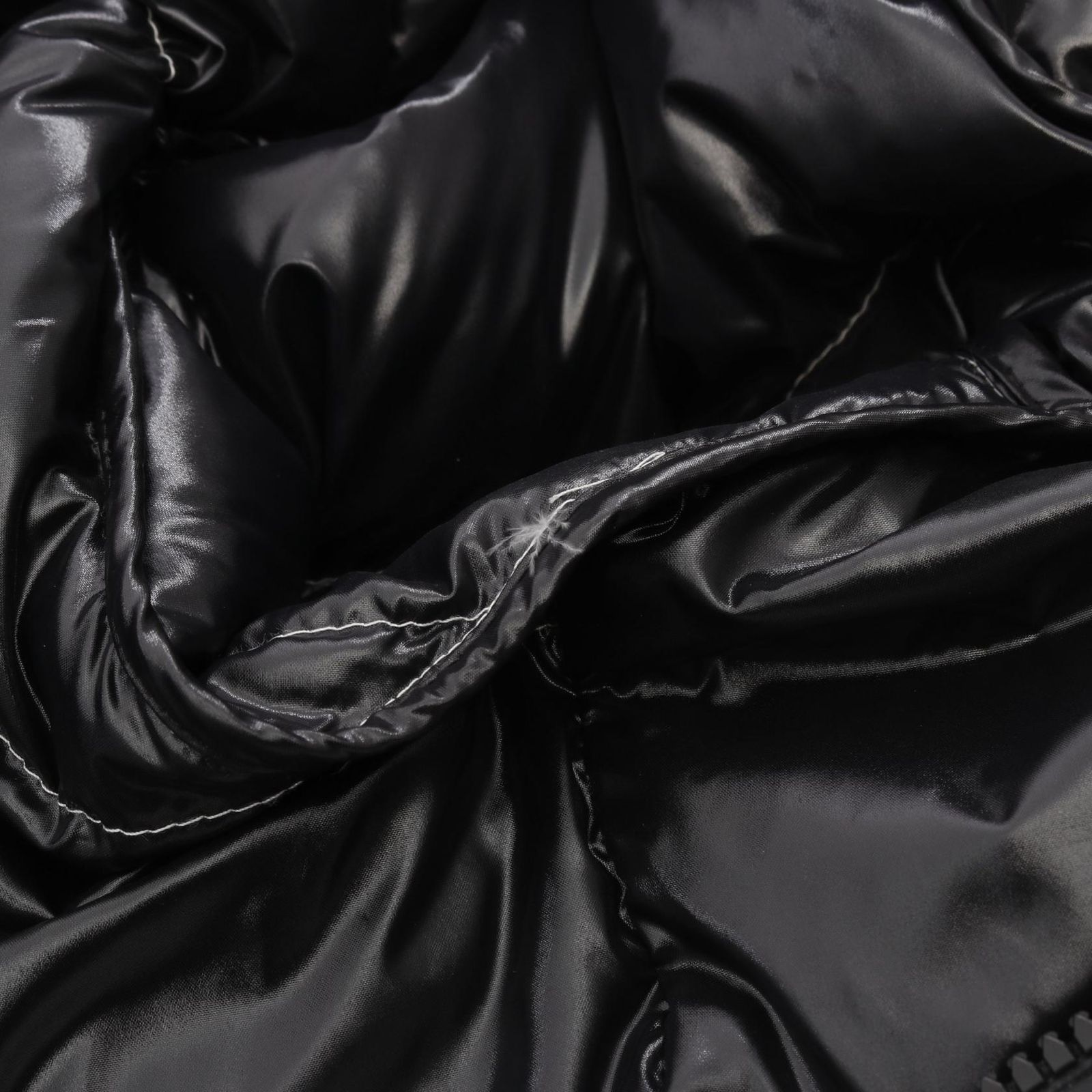 ナイロン ダウンジャケット