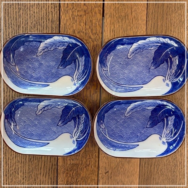 ミレナ」オーバルプレート大【赤バラトレリス】 - ポーランド陶器