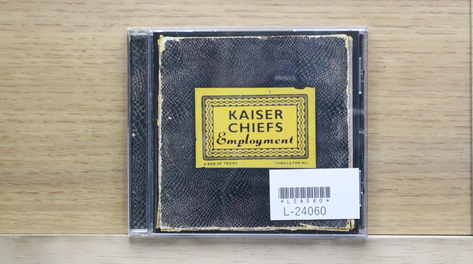 【KaiserChiefsカイザーチーフス】Employmentエンプロイメント Amazon.co.jp: エンプロイメント(初回): ミュージック