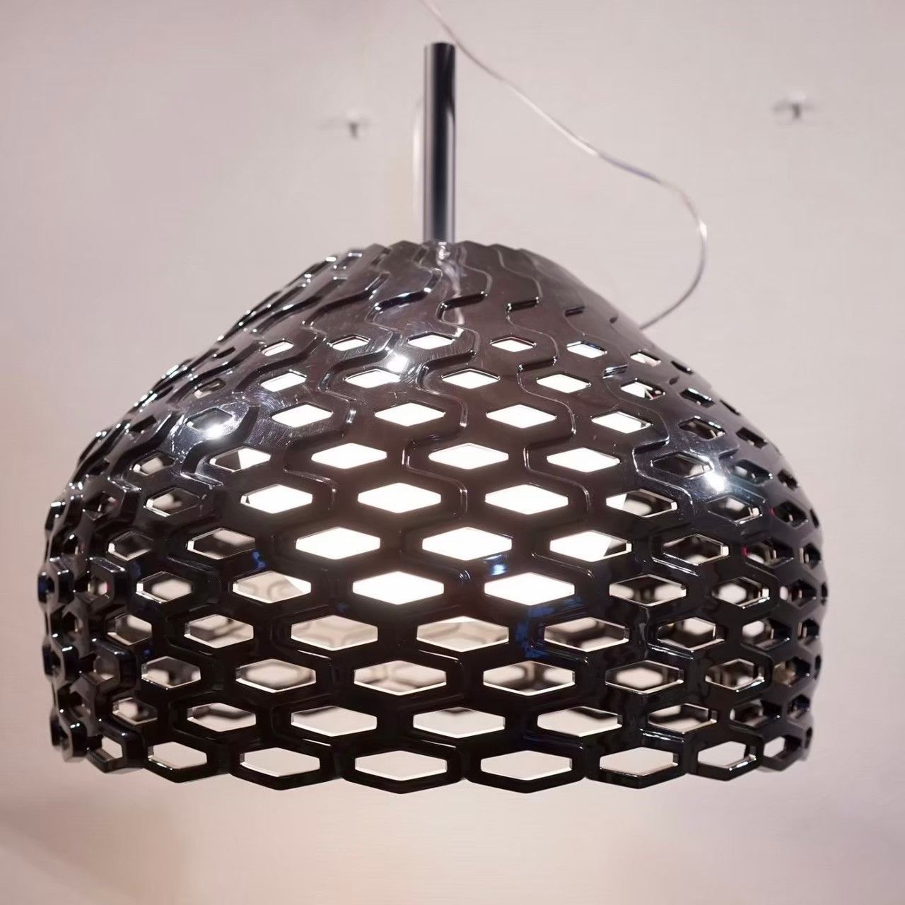 フロス FLOS ペンダントライト Tatou S2 タトゥー ブラック