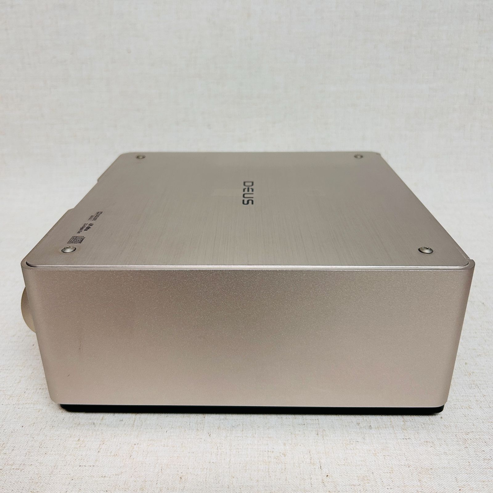 コンパクトコンポーネントDVDシステム