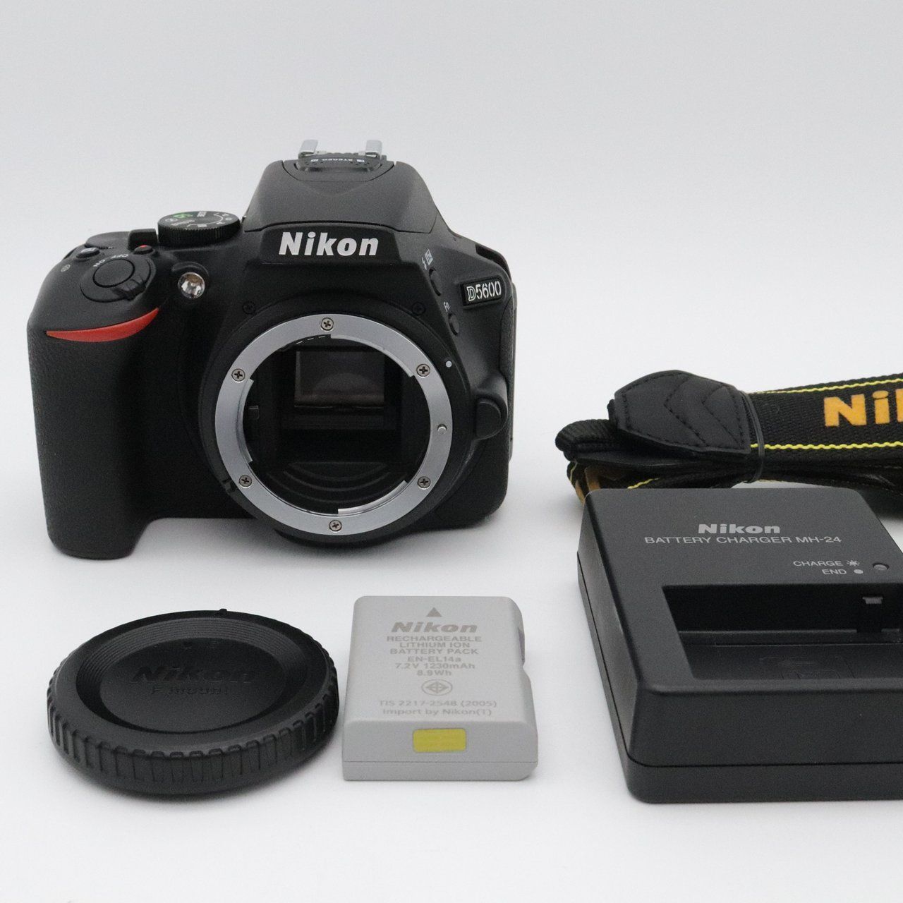 D5600 ボディ