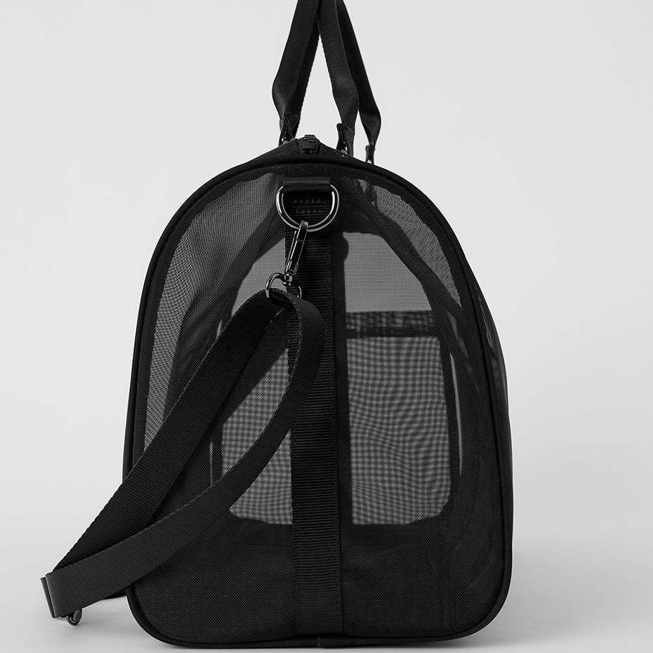 ALO Yoga】SHEER DUFFLE 海外限定 (ALO Yoga/ボストンバッグ) 104678584【BUYMA】