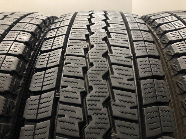 DUNLOP WINTER MAXX SV01 195/80R15 107/105N LT 15インチ スタッドレス 4本 21年製 ハイエース キャラバン等　(KTO097)