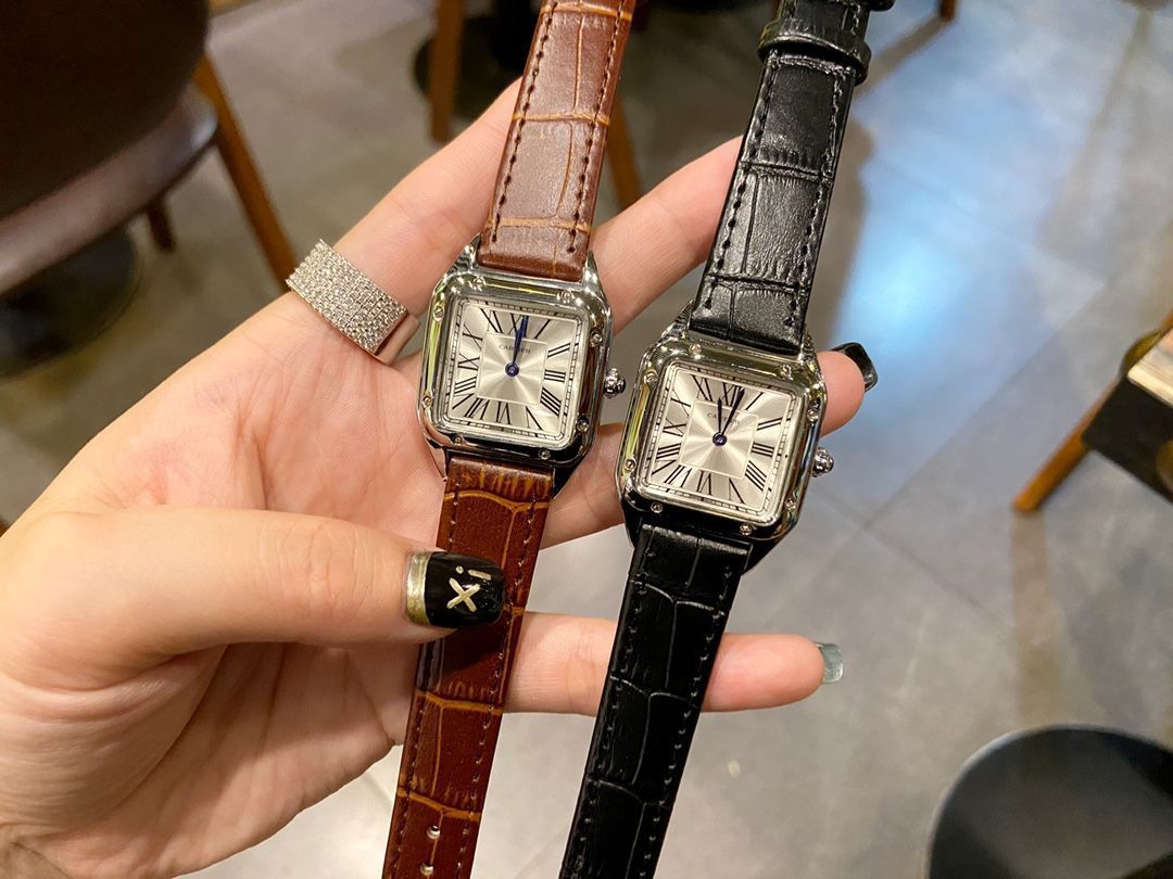 今日 Cartier 地 Santos-Dumont 超薄杜蒙シリーズ腕時計