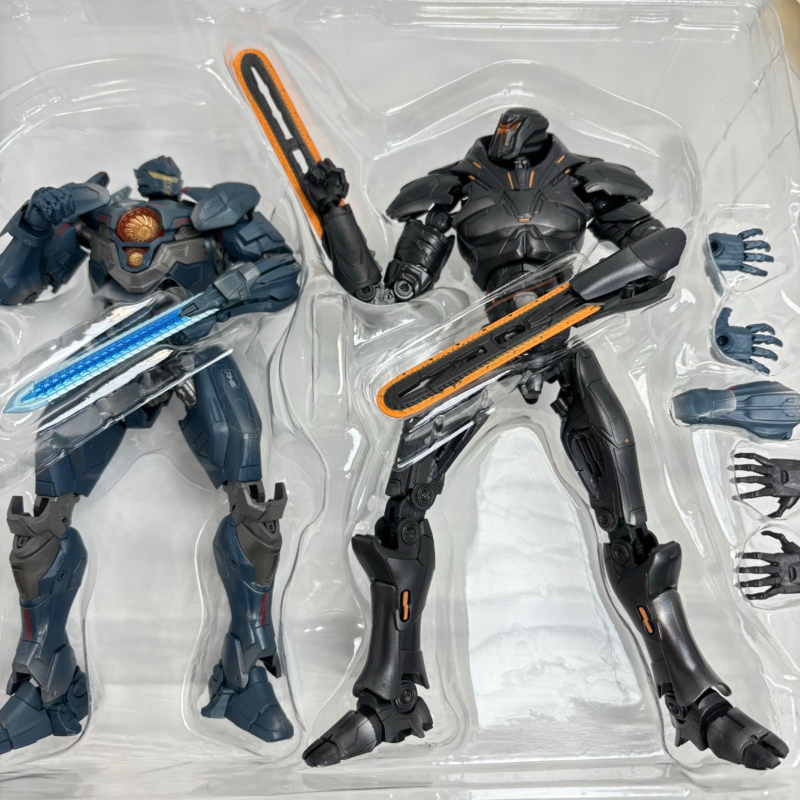 ROBOT魂　フィギュアのみ　パシフィック・リム　シベリア対決セット ROBOT魂 ＜SIDE JAEGER＞ シベリア対決セット | 魂ウェブ