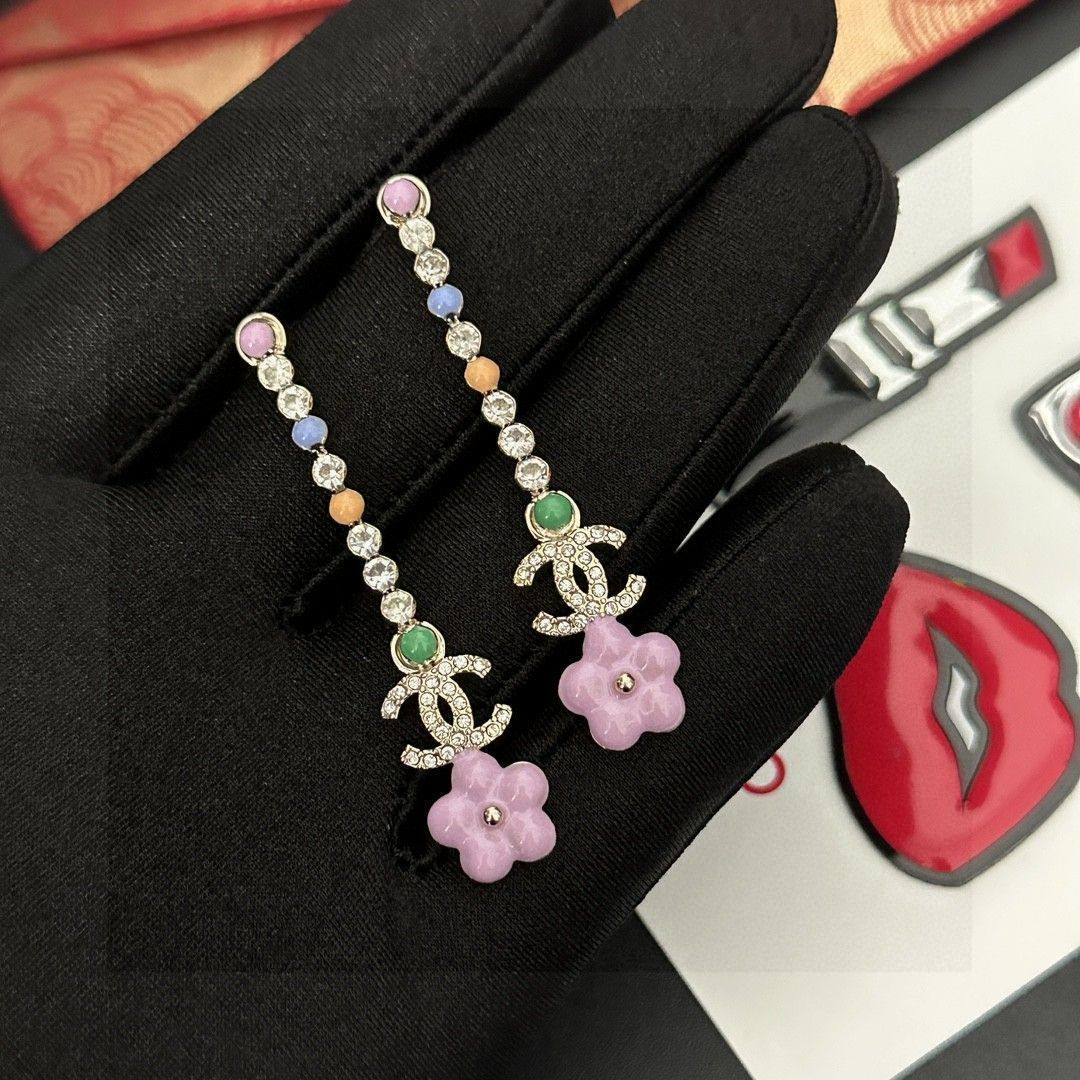 今日特価】CHANEL ヴィンテージ ダブル C ピアス エレガント