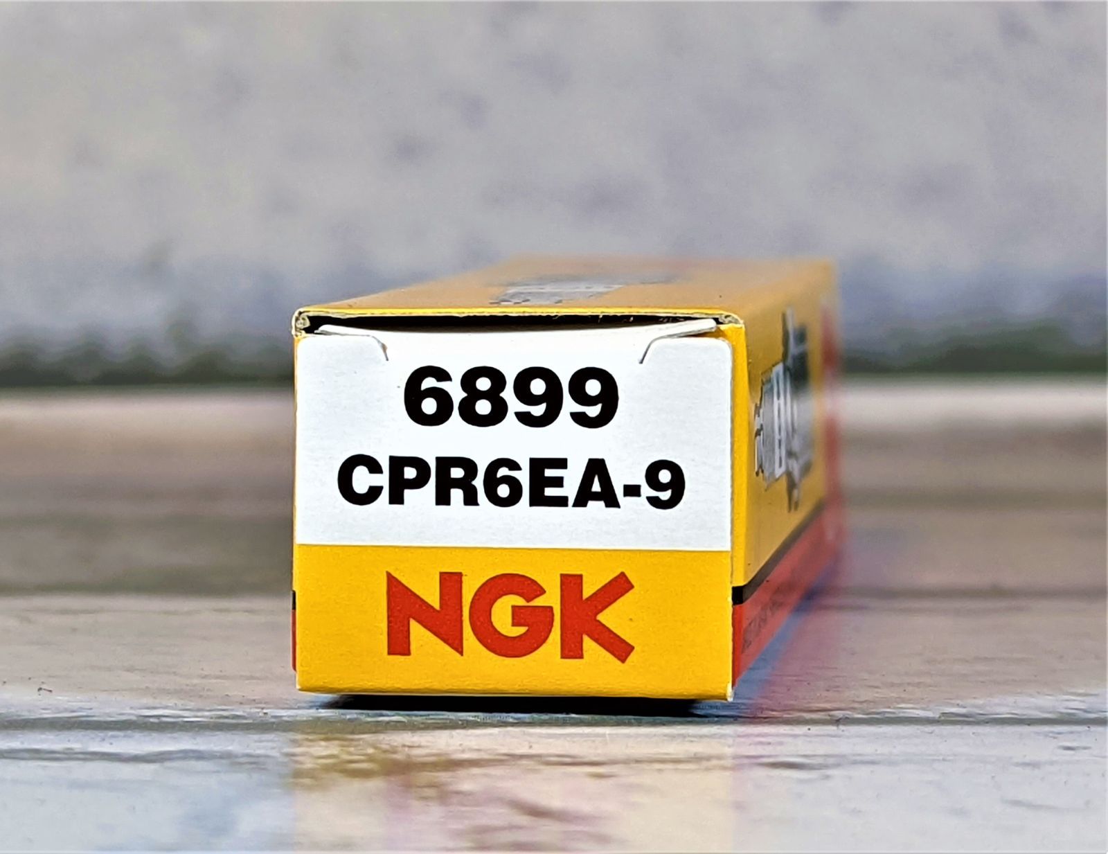 ＮＧＫ　ＣＰＲ６ＥＡー９　２本セット　ホンダ　ウェイブ１２５Ｒ（逆輸入）　適合　新品！