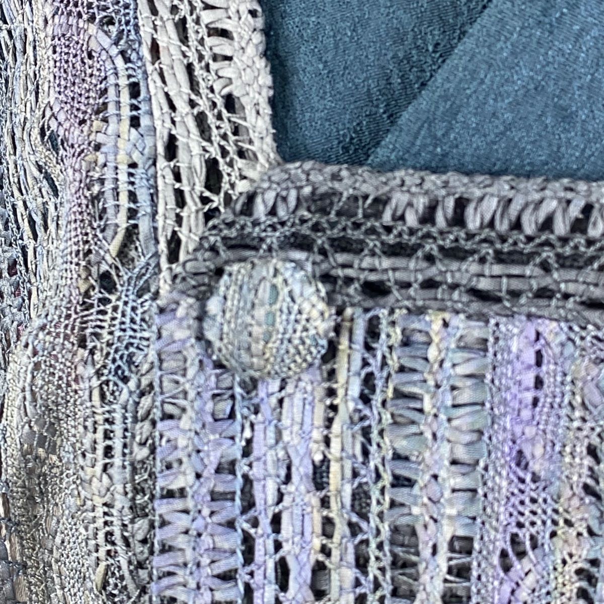 道行 身丈105cm 裄丈67.5cm L 和装コート 角衿 縞 幾何学模様 青灰色  