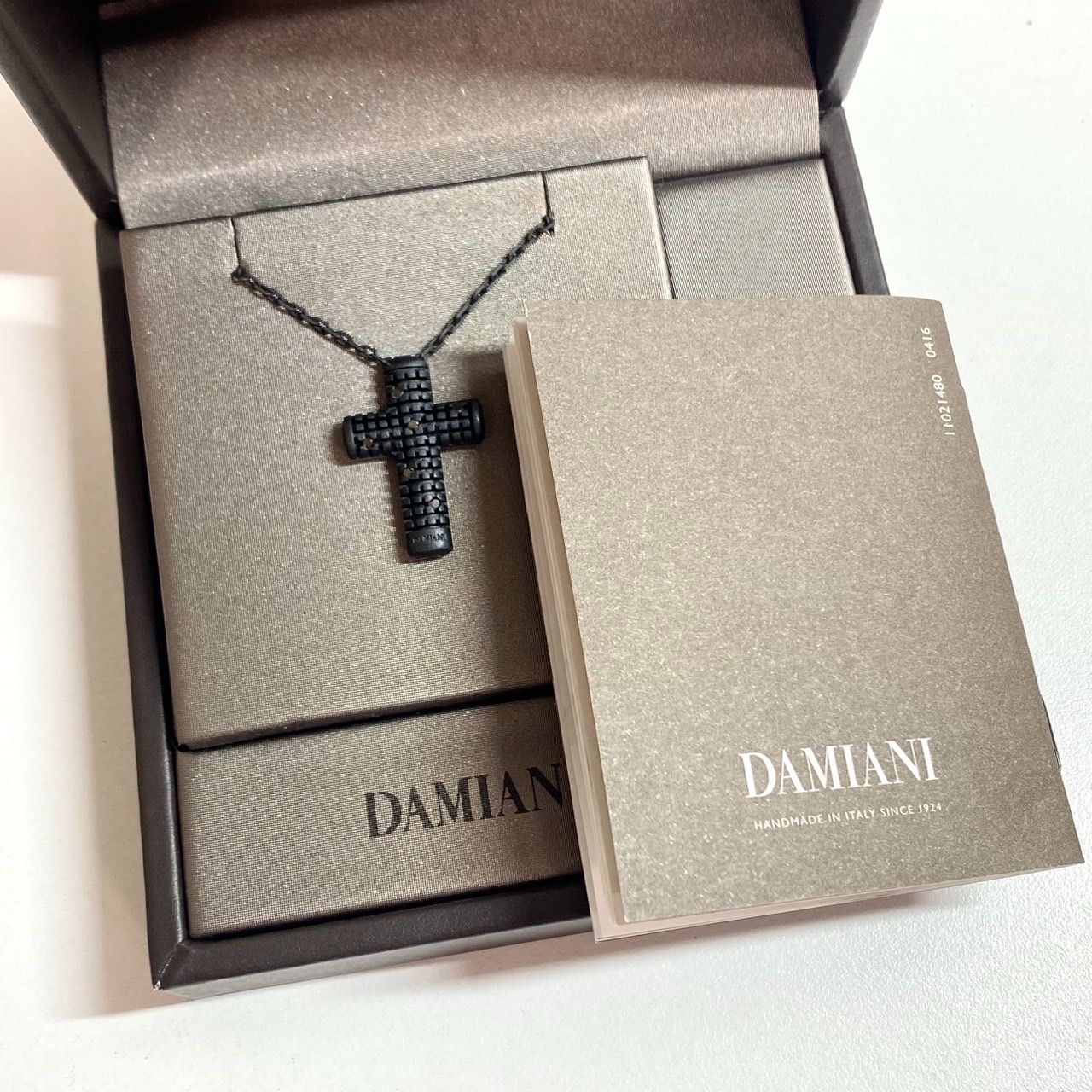 DAMIANIメトロポリタンプラックダイヤモンド クロスネックレス 買取