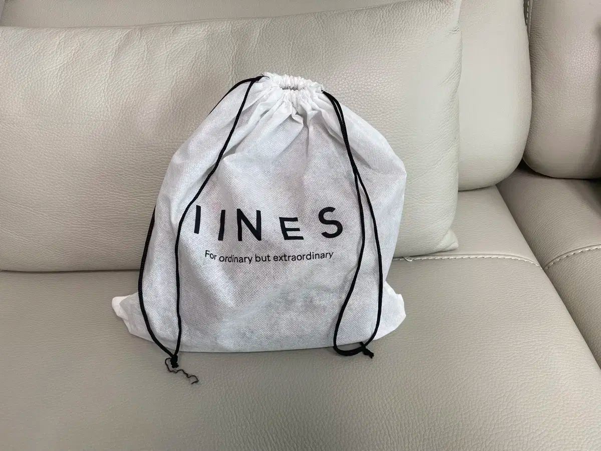 IINES イニース
