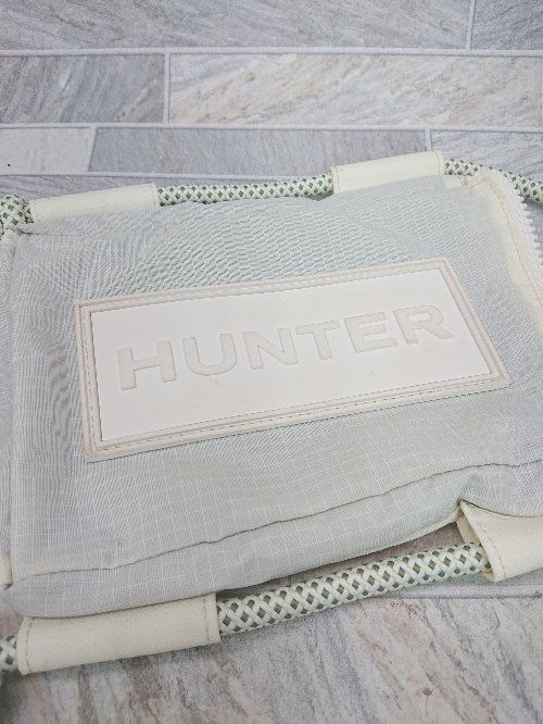 ◇ HUNTER ハンター トラベル リップストップ フェス カジュアル フォンポーチ オフホワイト系 レディース P 