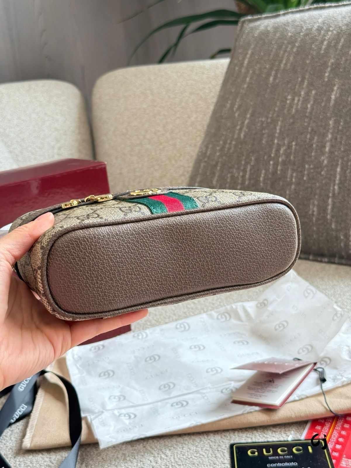GUCCI ミニバッグ　ポーチ GUCCI/グッチ】よりGGミニバケットバッグが買取入荷致しました