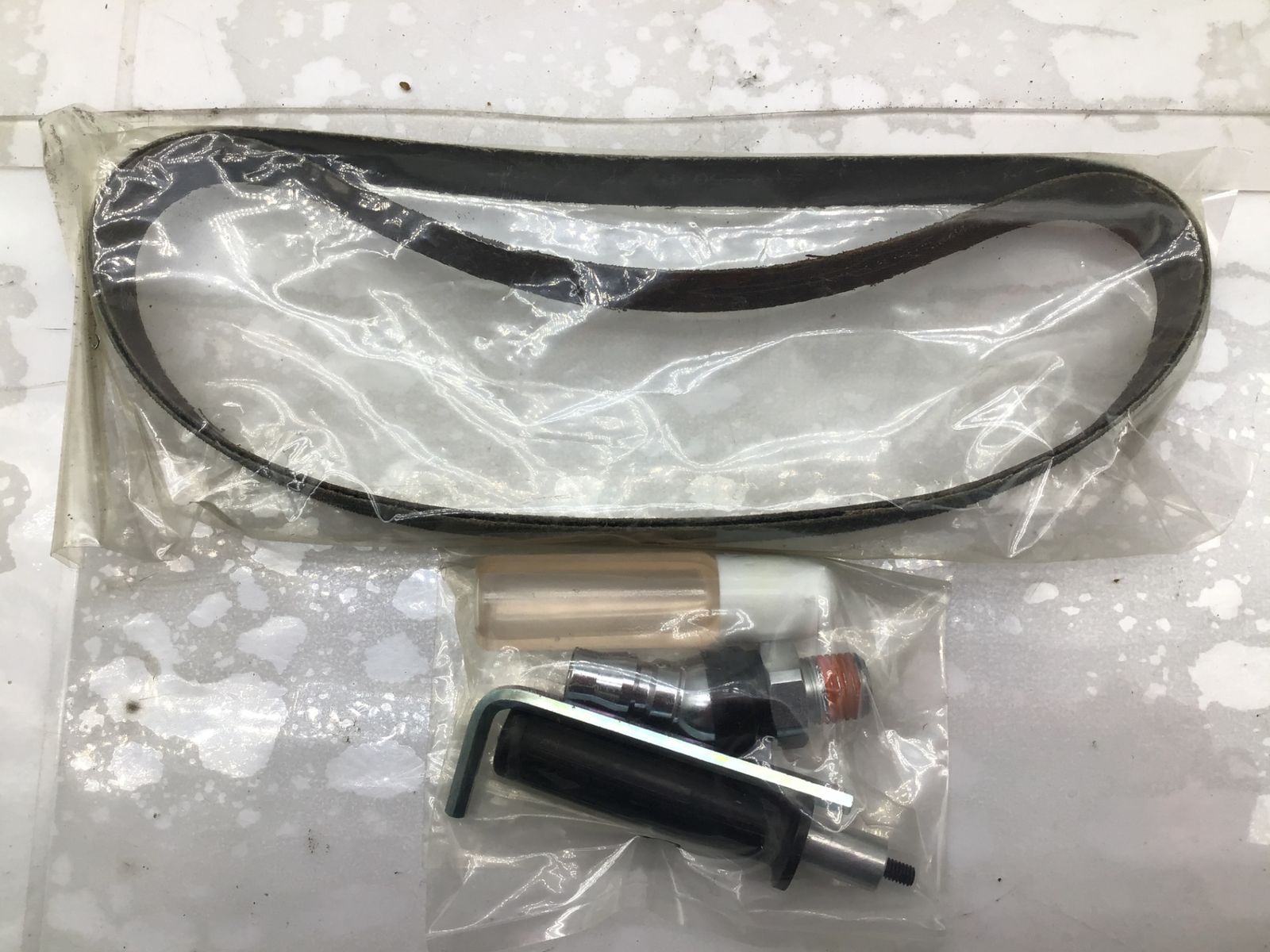 ♥ コンパクトツール ベルトサンダー 220 ITOR635IU1RA エコツール笠寺店 M02