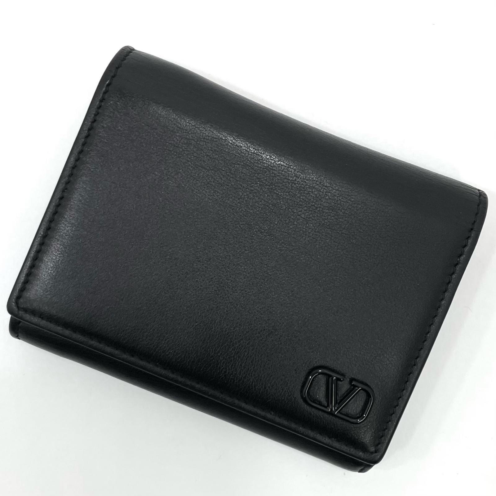 Valentino Garavani | ヴァレンティノ ガラヴァーニ Vロゴ シグネチャー 三つ折り 財布 ブラック 尾張小牧店