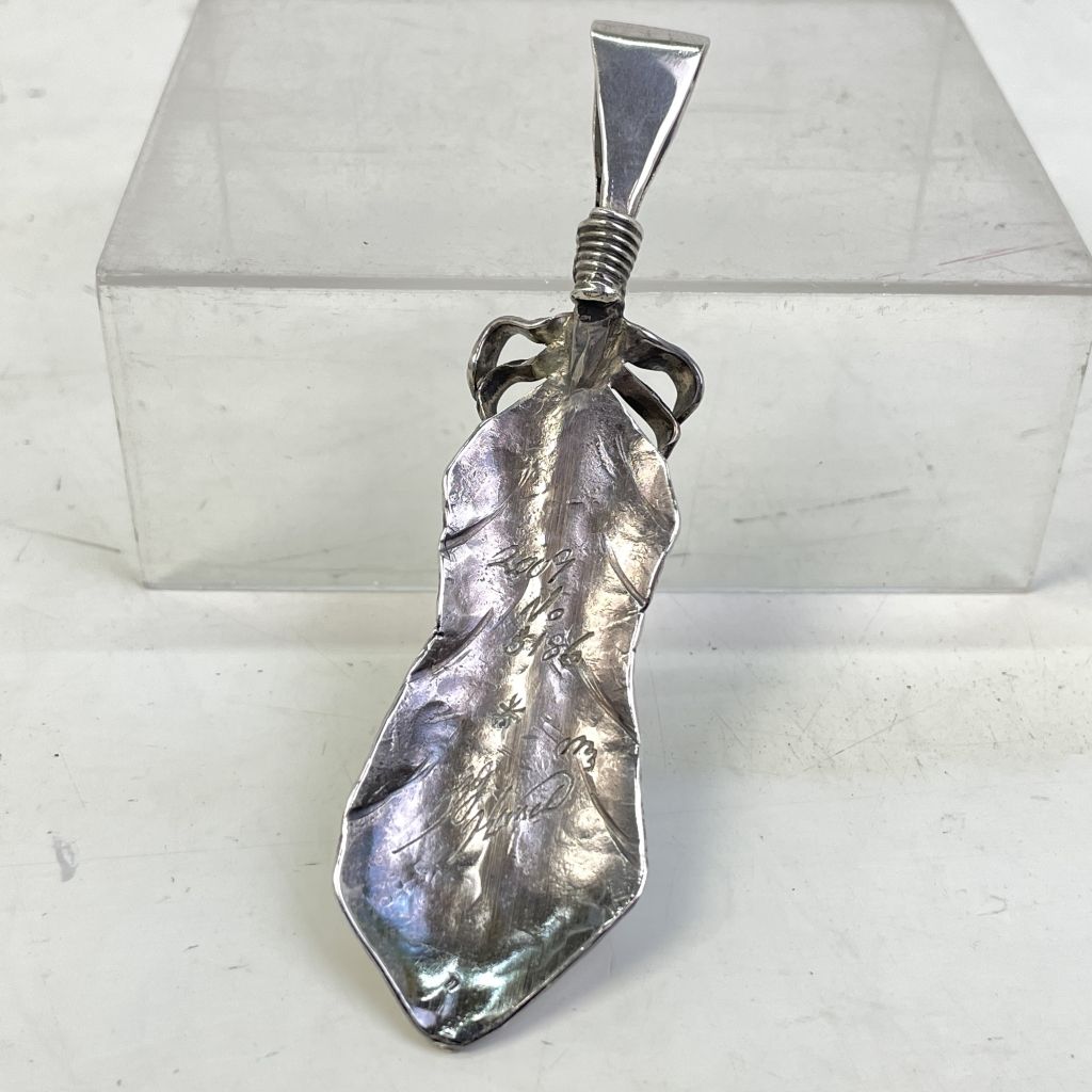 ビックハンド フェザーネックレストップ 【公式通販】