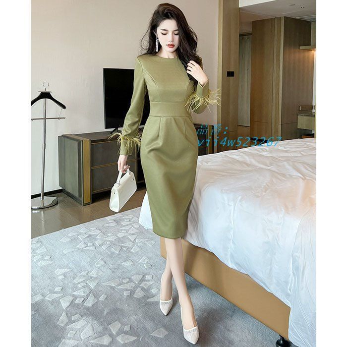 長袖ファー使い ハイウエスト膝丈タイトワンピース カーキ キャバ スナック 同窓会 おしゃれ 服 レディース 新年会 韓国 vii 4 w 523267