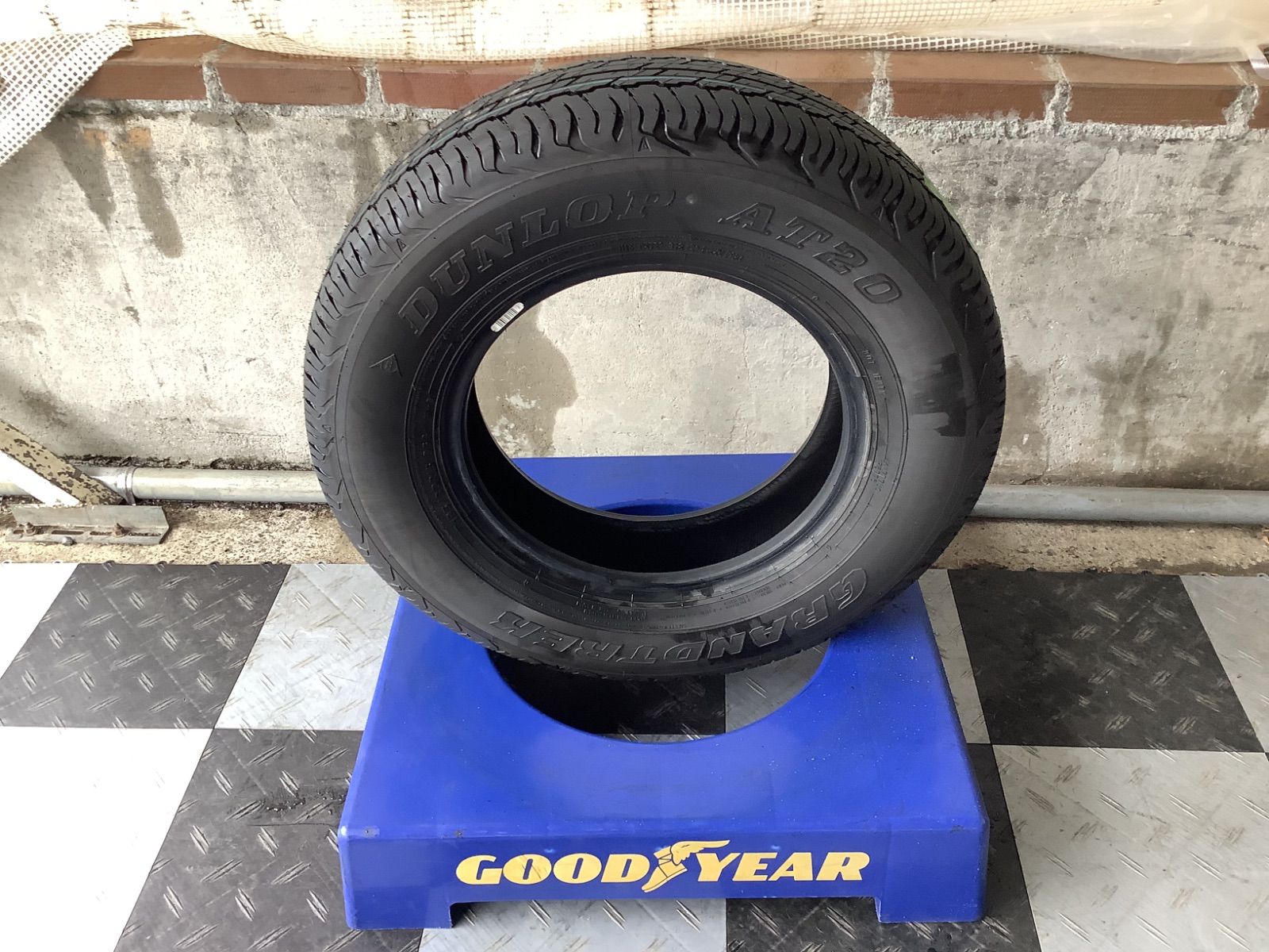 送料込み］ 195/80R15 2024年製 DUNLOP GRANDTREK AT20 ダンロップ 