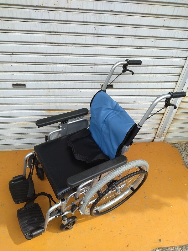 送料無料 一部地域を除く 自走型 モジュール車いす KICKLLE キックル KM-25-0908-01