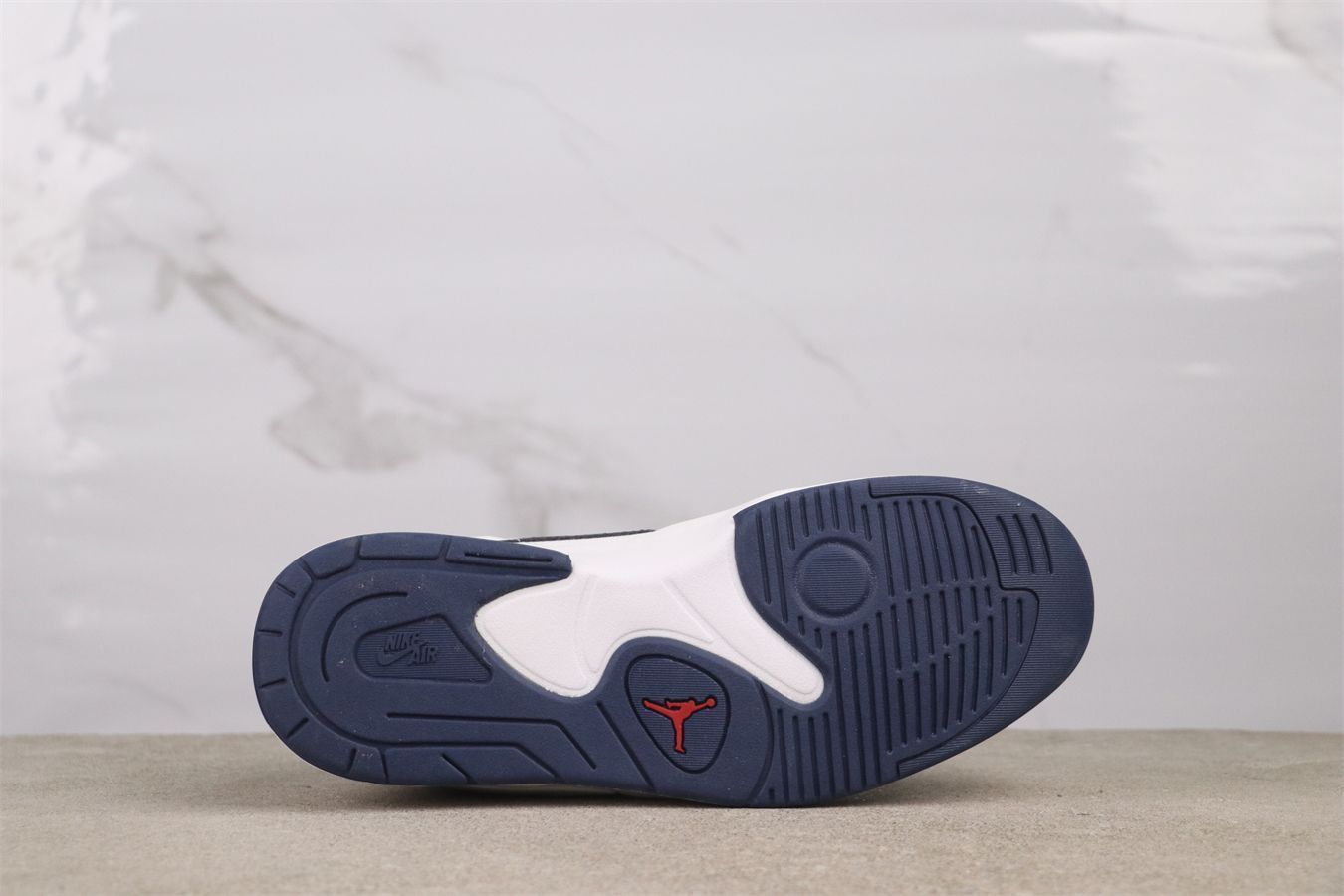 最終値下げ！！Jordan 36 ジョーダン ホワイト/ブルー 超美品 27cm 限界値下げ‼️Jordan 36 ジョーダン ホワイト/ブルー 超美品