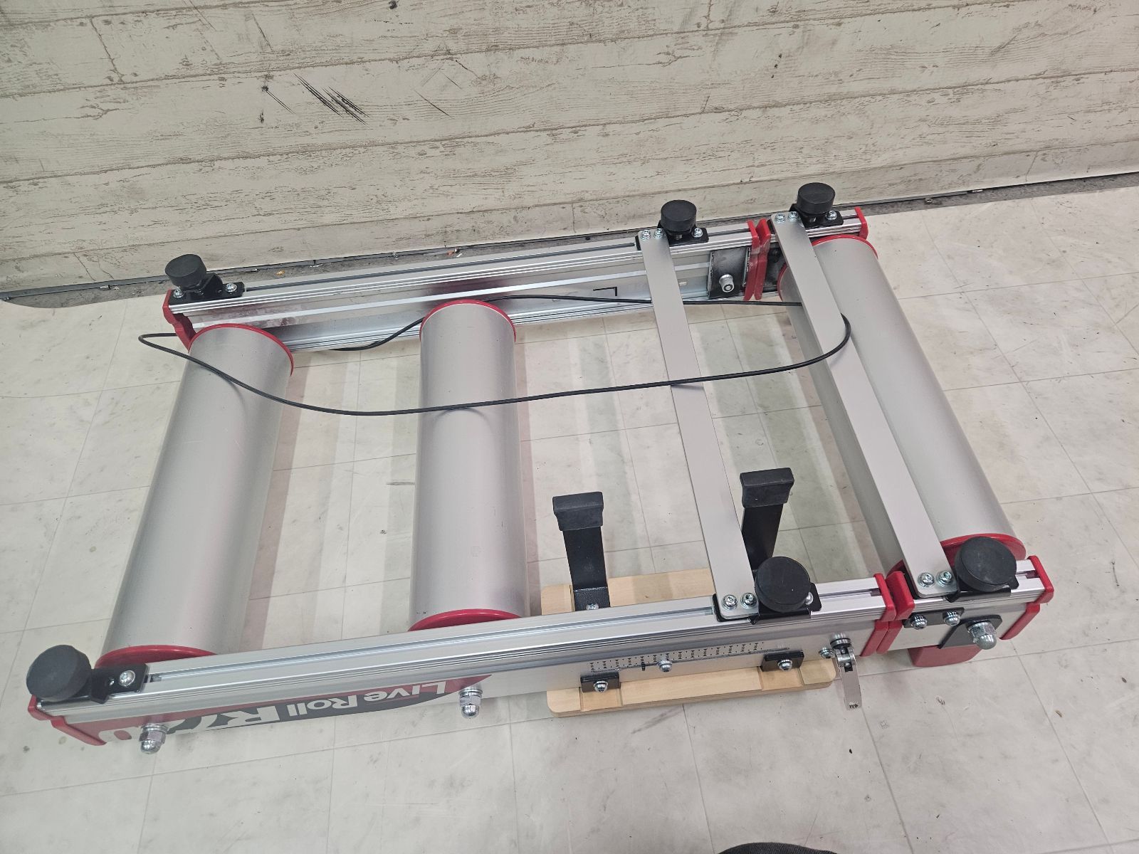 □【 西濃運輸 発送のみ 】MINOURA LIVE ROLL R720 ミノウラ 3本ローラ