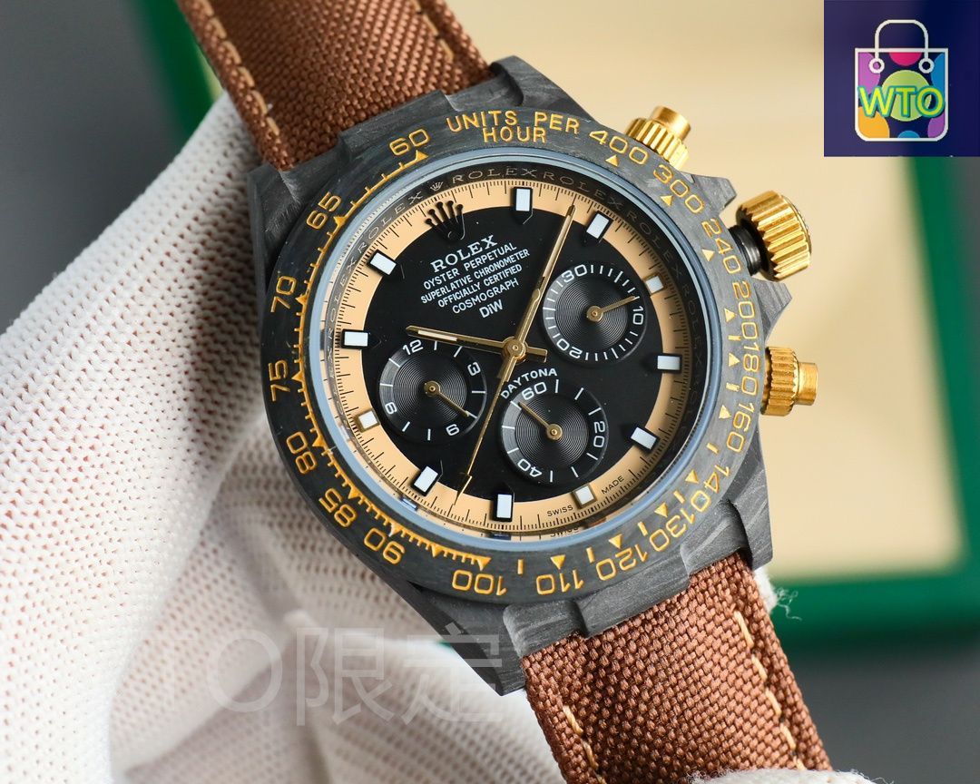 今日 ROLEX ロレックス コスモグラフデイトナシリーズ 高複合炭素繊維と強力ルミネッセンス素材を採用