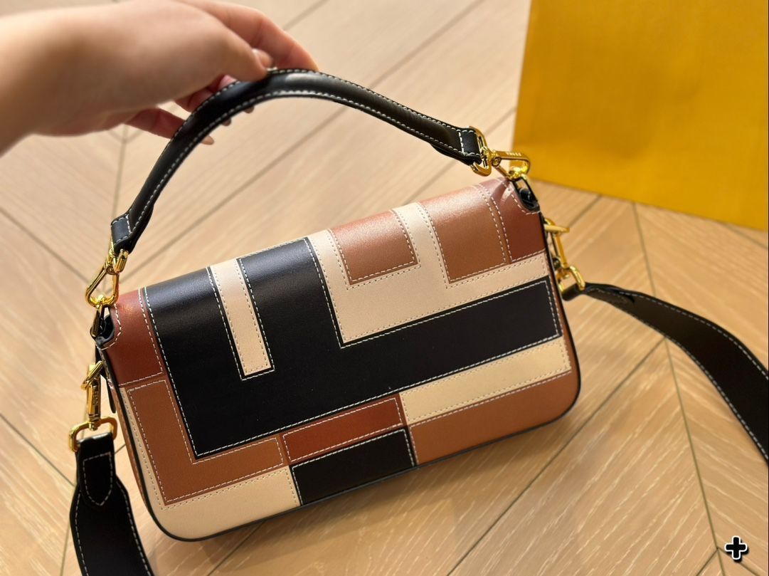本日限定特価】フェンディ バゲット ミディアムサイズ 25×13cm