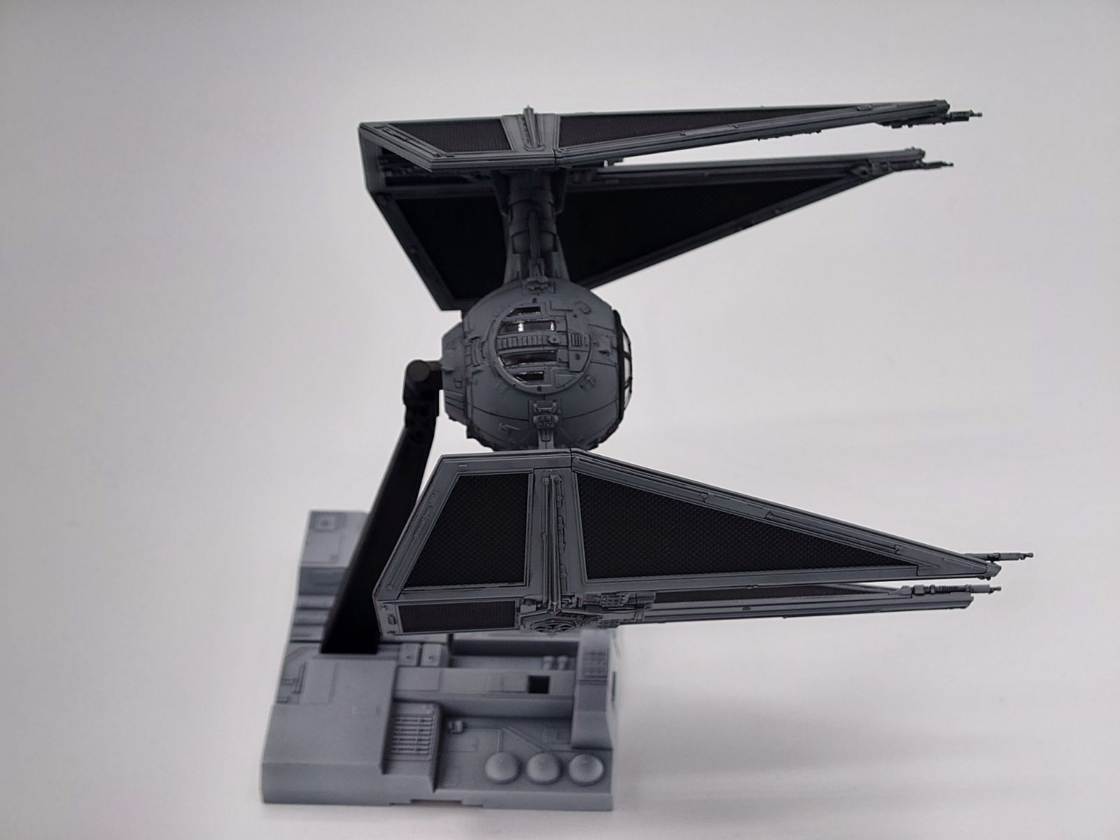 スターウォーズプラモデル塗装完成品　タイ•インターセプタータイ•ファイターセット スターウォーズ プラモデル タイ・インターセプター 組立塗装
