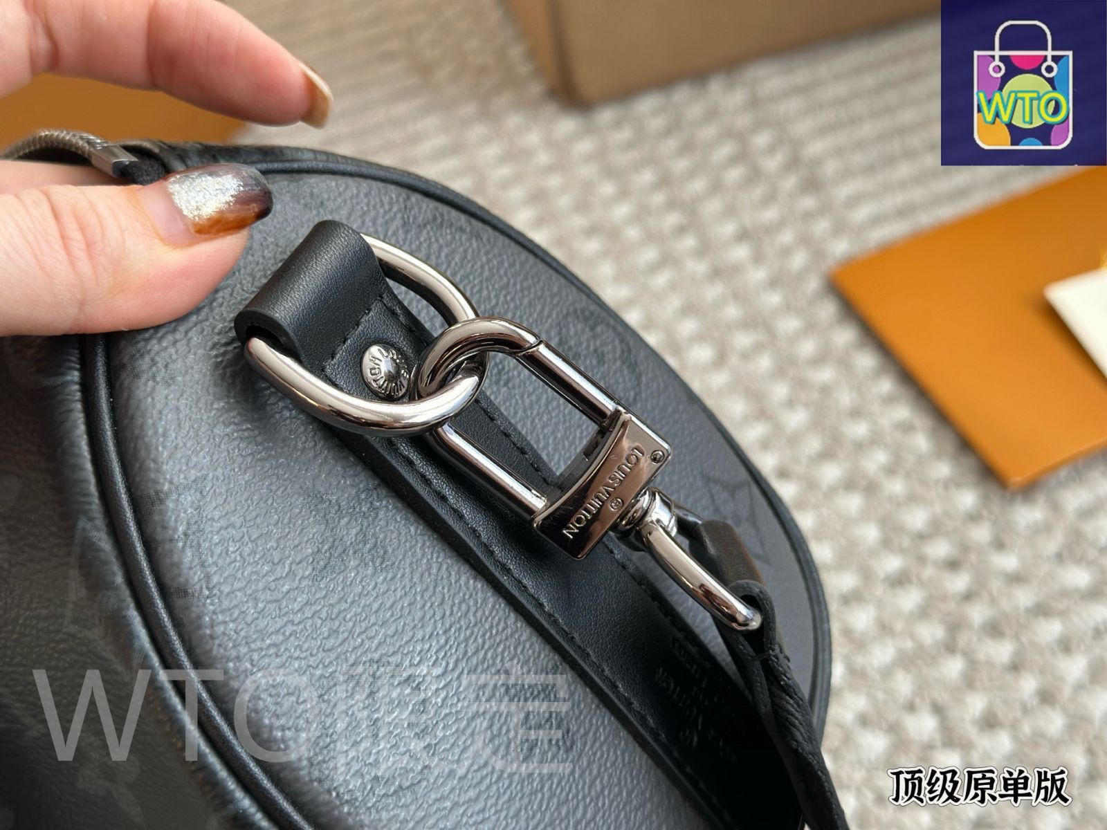 ゴムとタイヤ劣化の為破格！ルイヴィトン ベガス 確実正規品！ ヴィトン ペガスのゴムが劣化する原因と対策！保管方法と修理